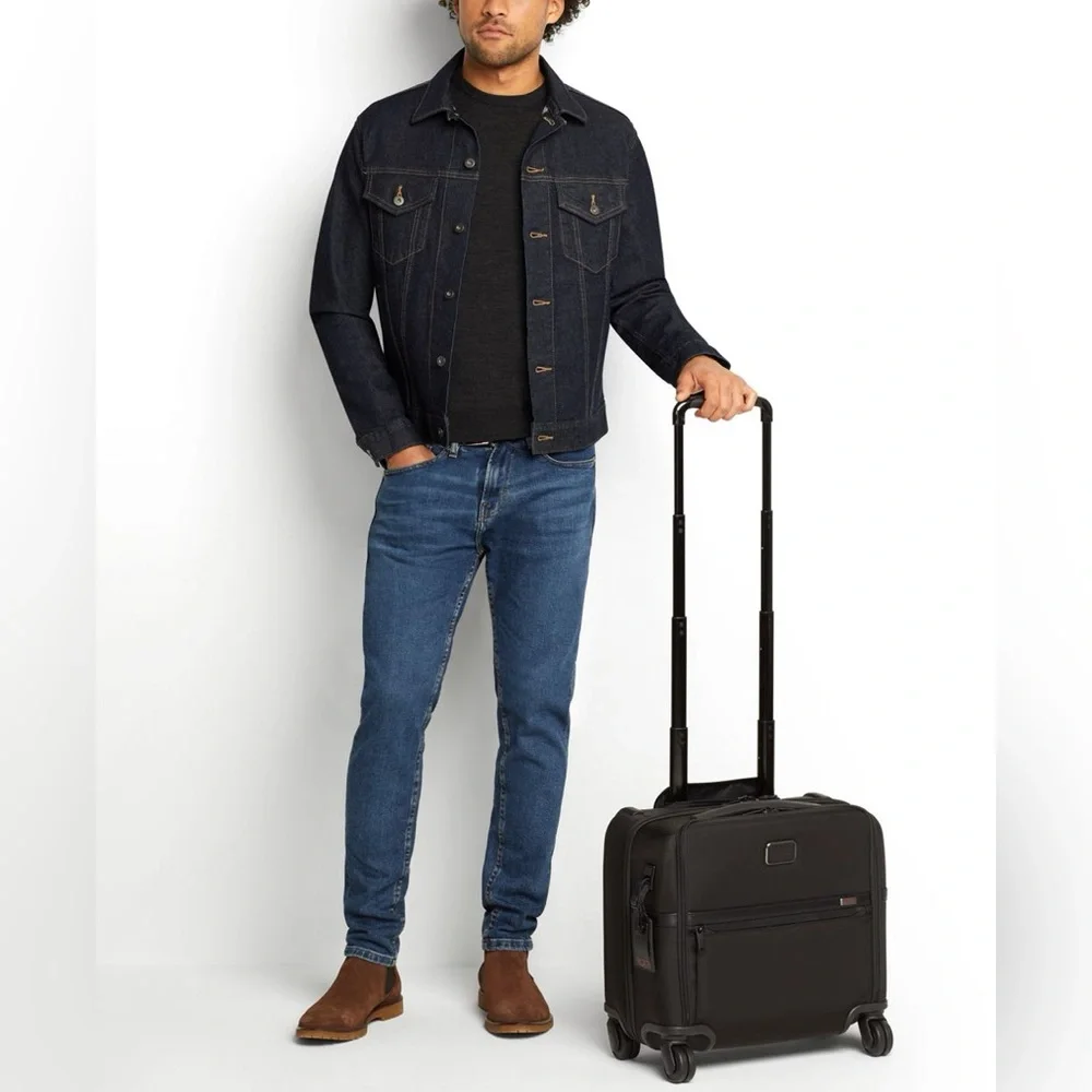 TUMI ALPHA Compact 4 Wheeled Brief